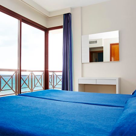 Universal Hotel Bikini Cala Millor  Bagian luar foto